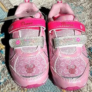 NEW Toddler Minnie Mouse shoes